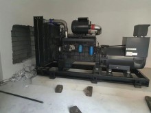 上柴股份250KW福湘牌发电机组交付浏阳卫生院,感谢院领导大力支持和信任。