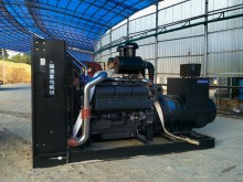 福湘牌上柴股份动力配套广州道依茨发电机送抵用户现场,祝您生意兴隆财源广进