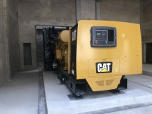 福湘公司原装美国卡特1600KW发电机组,安装现场